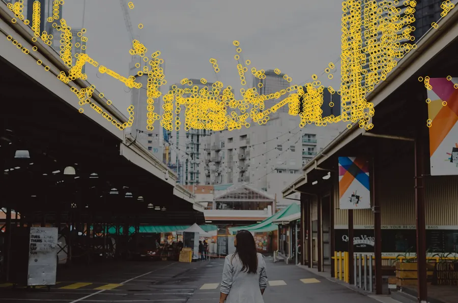 FAST Corners, applied to “Queen Victoria Market walk (Unsplash)”