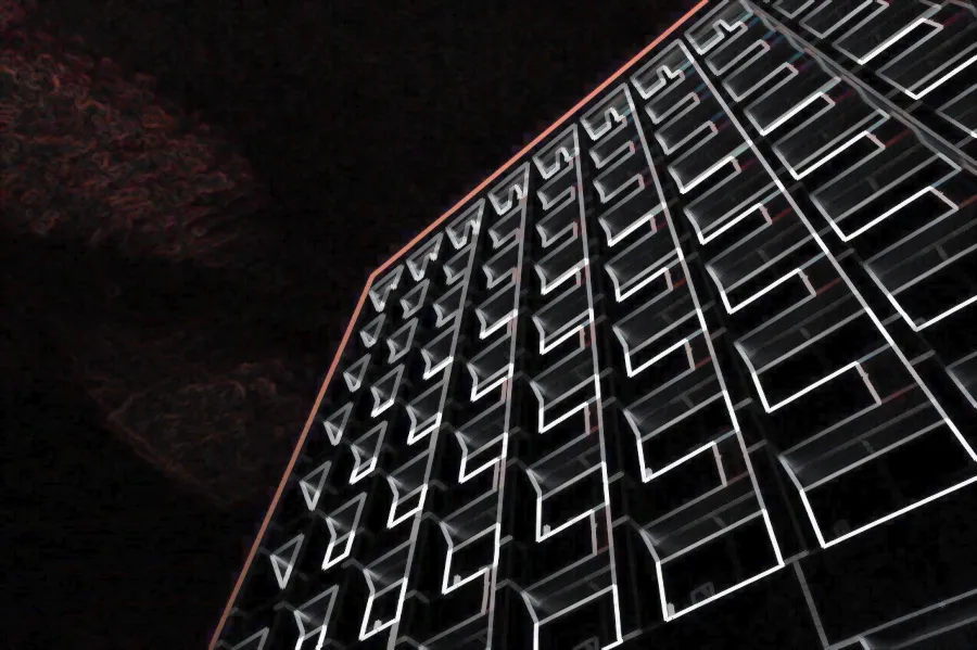 Morphological Gradient, applied to “Bright white building facade (Unsplash)”