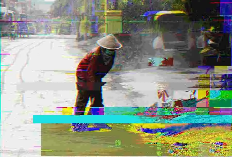 Palette Glitch, applied to “Ash in Yogyakarta during the 2014 eruption of Kelud 01”